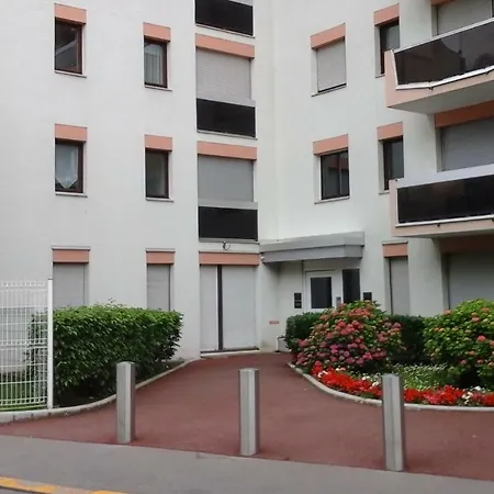 Apartment Studio Saint-Etienne (Loire)